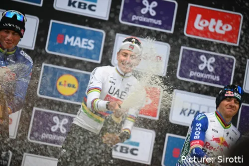 Tadej Pogacar, en el Tour de Flandes 2026