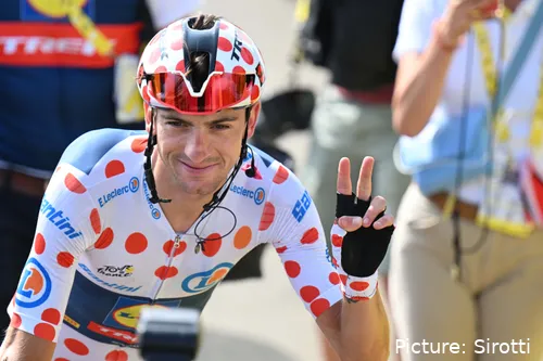 Giulio Ciccone subiu à camisola "Polka Dots" na Volta a França de 2023. @Sirotti