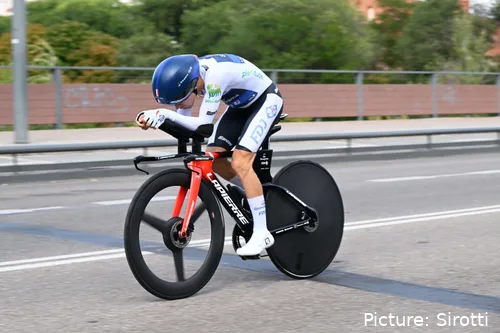 Lenny Martínez; Fotografia: Sirotti