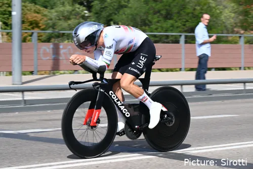 João Almeida; Fotografia: Sirotti