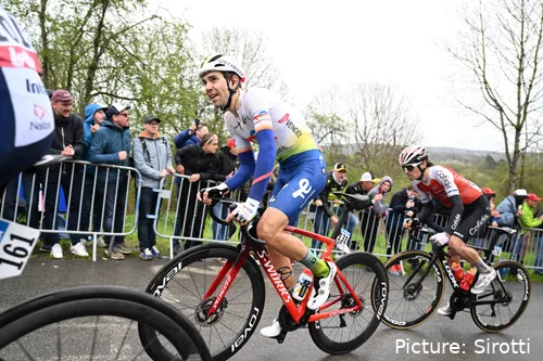 Steff Cras recuperou e vai à Volta a França.