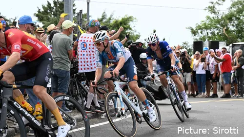 Frank van den Broek esteve em grande plano na sua estreia na Volta a França
