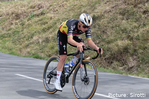 Remco Evenepoel está doente e não participará nos campeonatos nacionais belgas&nbsp;