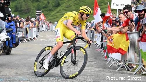 Tadej Pogacar conquistou as etapas 14 e 15 do Tour de France, ganhando quase 2 minutos a Jonas Vingegaard&nbsp;