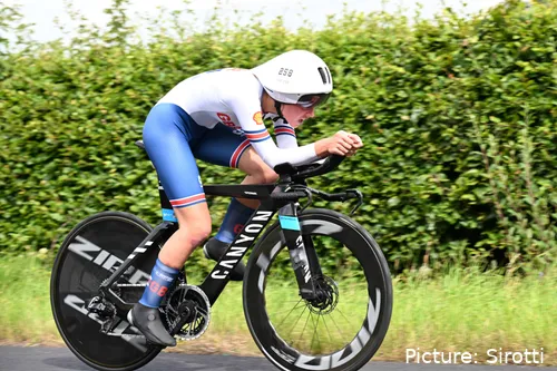 Cat Ferguson vai representar a Movistar já em 2025