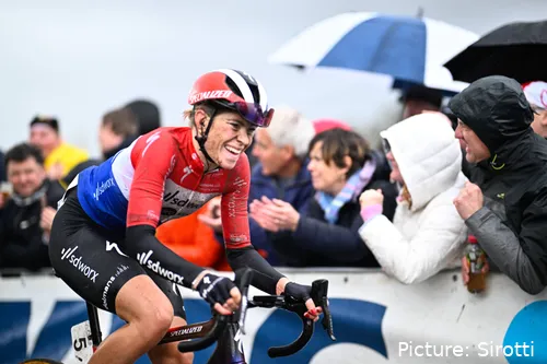 Demi Vollering vai trocar a SD Worx pela FDJ-Suez em 2025