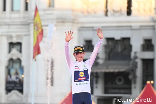 Skjelmose won the white jersey at the 2024 Vuelta a Espana