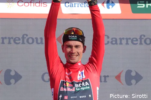 Primoz Roglic é o camisola vermelha da Vuelta, com 2:02 de vantagem para Ben O'Connor