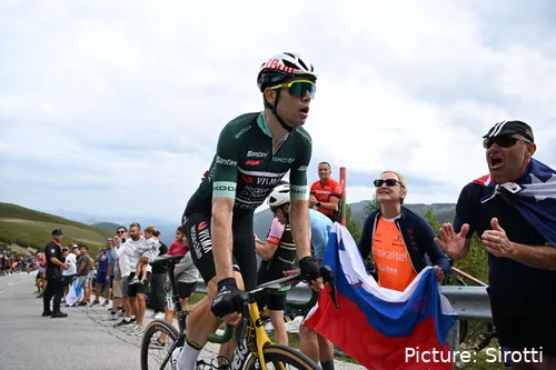 Wout van Aert estreou-se na Volta a Espanha, em 2024