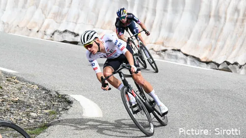 Juan Ayuso é outro dos ciclistas da UAE que poderá rumar a outras paragens para sair da sombra de Pogacar