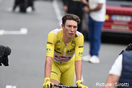 Philipsen já vestiu a amarela no Tour, porque não tentar vestir a vermelha na Vuelta?