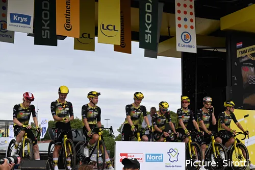 A Visma apresenta um verdadeiro bloco de luxo nesta Volta a França