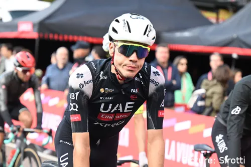 Juan Ayuso will leave UAE totally pissed off with the UAE team