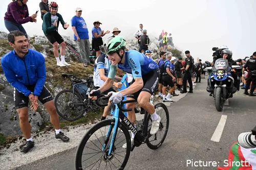 Felix Gall on Angliru