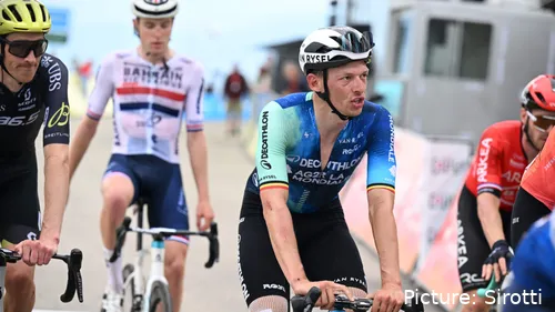 Naesen continua a ser um dos melhores especialistas em clássicas. @Sirotti