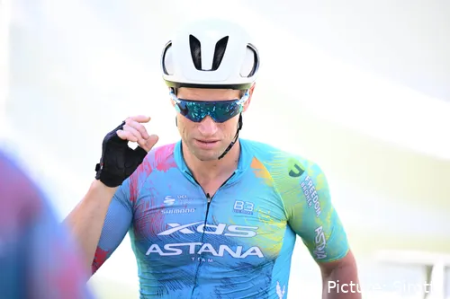 Renshaw integrou a equipa técnica da XDS Astana a pedido de Mark Cavendish. @Sirotti