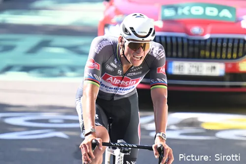 Alpecin will continue to be the main sponsor of Mathieu van der Poel's team