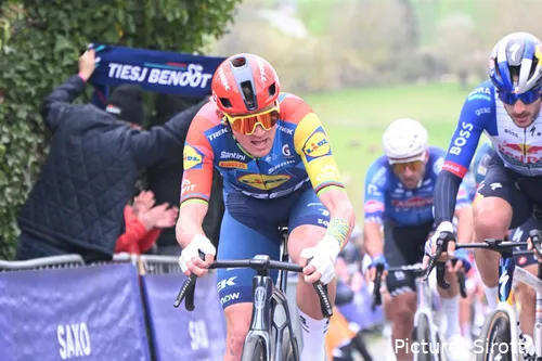 Mads Pedersen in action at E3 Saxo Classic 2026