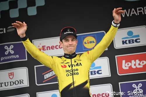 Wout van Aert at Dwars door Vlaanderen 2026