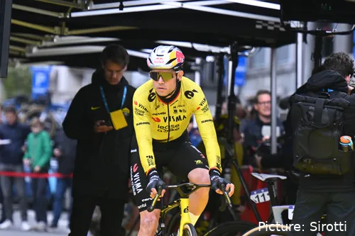 Wout van Aert at the 2026 Tour of Flanders
