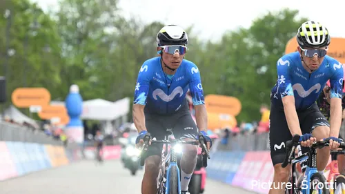 Bild Nairo Quintana mit Teamkollegen während des Giro d'Italia; Frontalansicht<br>