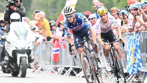 Mikel Landa zusammen mit João Almeida (5. und 4.) bei der Tour de France. @Sirotti