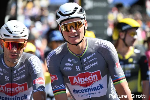 Mathieu van der Poel präsentiert sich vor Mailand-Sanremo in „beängstigender“ Form und gilt laut Johan Bruyneel als Favorit im Duell mit Tadej Pogacar