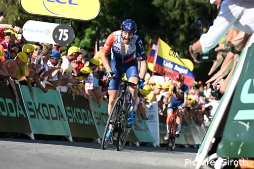 Hugo Houle wurde verpflichtet, nachdem das Team den kanadischen Sponsor Premier Tech bestätigt hatte.