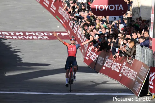 Pidcock weet wat er nodig is om de Strade Bianche te winnen