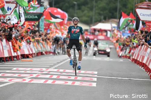 Berrade pakte de overwinning in etappe 18