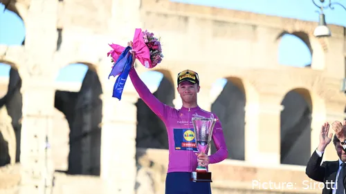 Milan won voor het tweede jaar op rij de paarse trui tijdens de Giro d'Italia