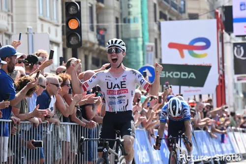 Marc Hirschi en Julian Alaphilippe zijn eerste en tweede geworden in de Clàsica San Sebastián. @Sirotti