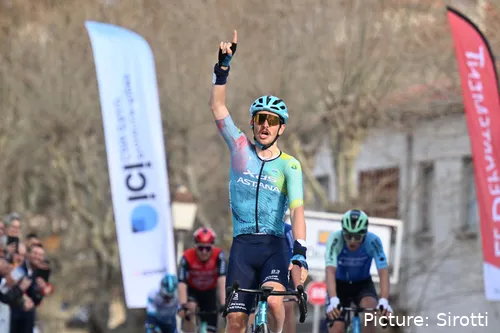 Na enkele vroege seizoenresultaten leidde Christian Scaroni kortstondig de UCI-ranking in 2025