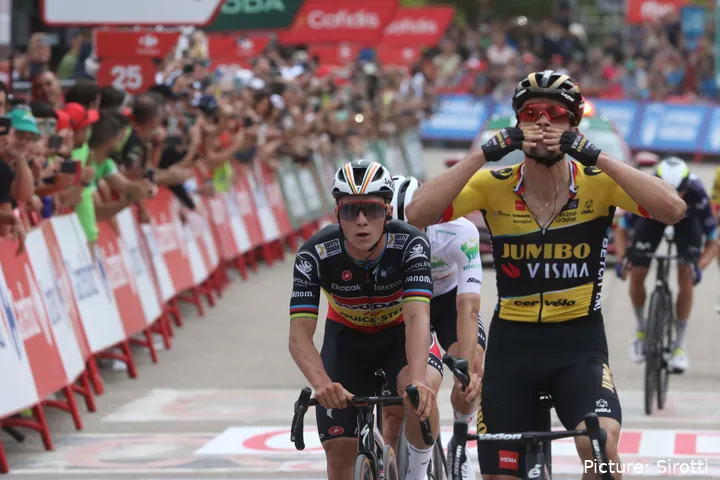 Primoz Roglic celebró numerosas victorias en la Vuelta a España. @Sirotti