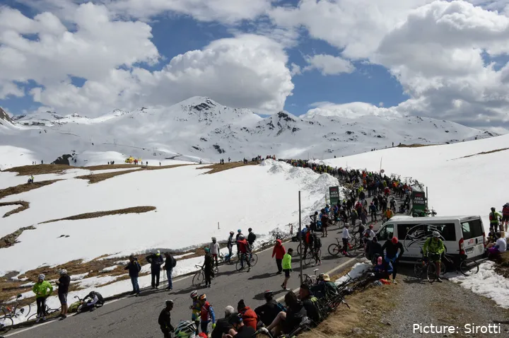 El Giro de Italia podría cambiar sus fechas