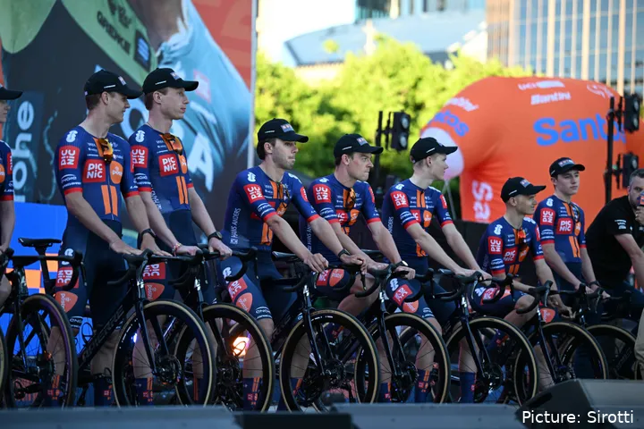 El Team Picnic anuncia dos fichajes para 2026