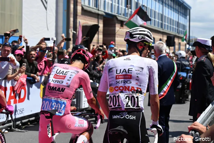 Ayuso y Del Toro, compañeros y rivales.&nbsp;