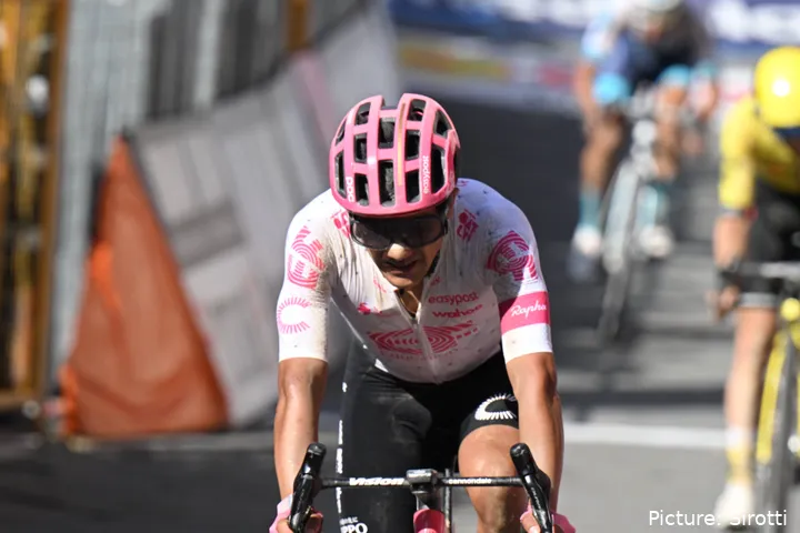 carapaz giro 1217132594