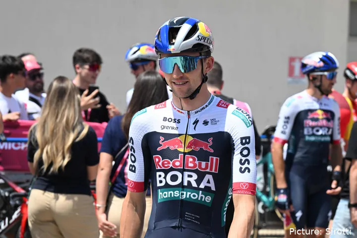 ¿Ha echado de menos BORA a Jai Hindley hoy?