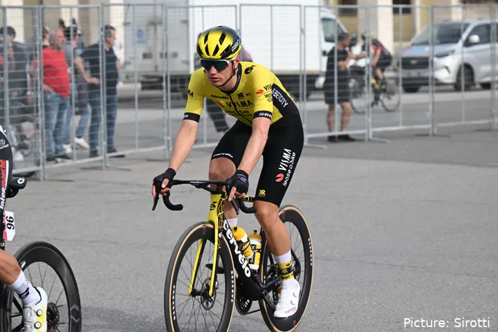 Olav Kooij, ganador de la 12ª etapa del Giro de Italia 2025