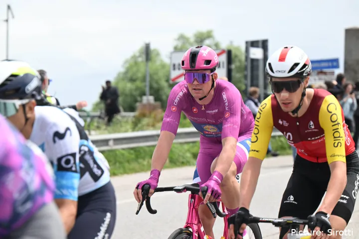 Mads Pedersen suma 4 victorias en el Giro de Italia 2025