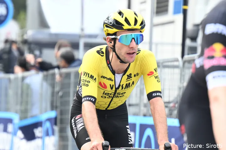 Simon Yates es 2º del Giro de Italia 2025 tras 15 etapas