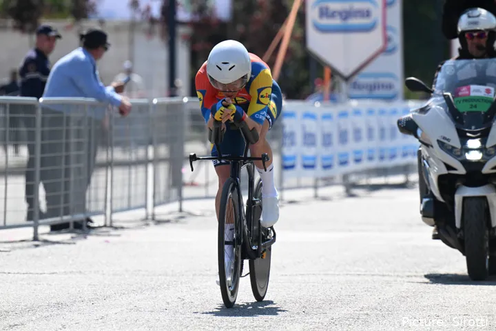 Søren Kragh Andersen fue el primero en saltar del pelotón