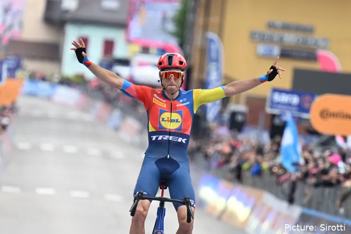 verona giro 1218680567