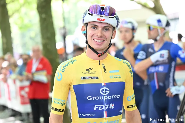 Romain Gregoire, líder de Groupama en el Tour de Francia 2025
