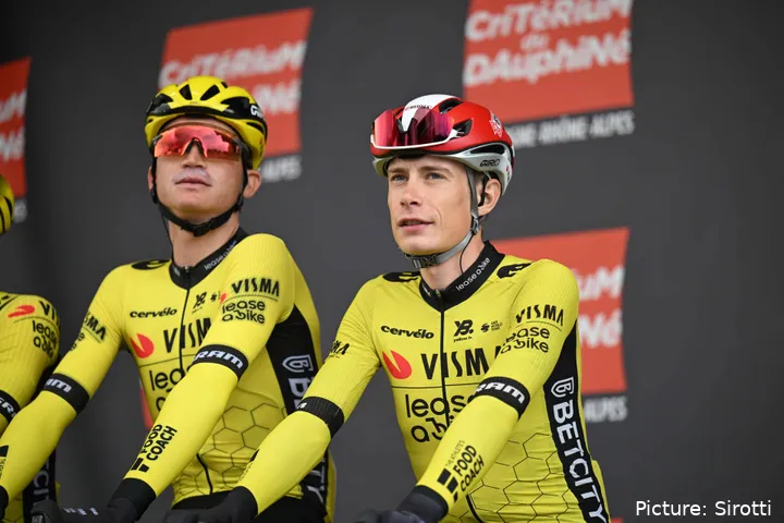 Sepp Kuss y Jonas Vingegaard, los hombres fuertes de Visma - Lease a Bike en el Critérium du Dauphiné 2025
