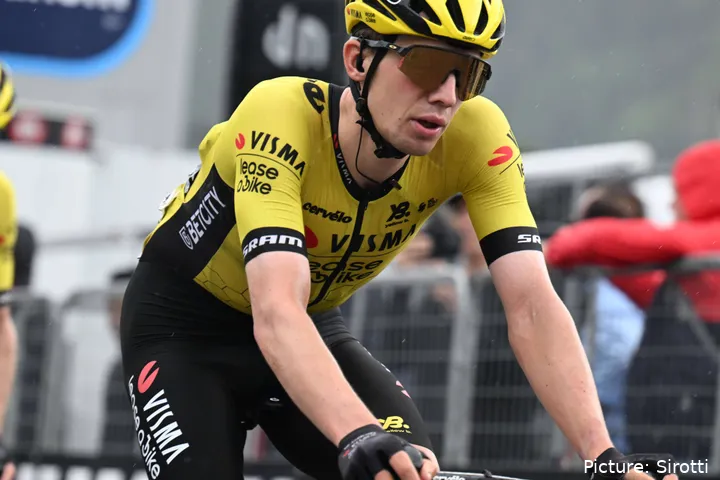 Bart Lemmen, 3º en la Vuelta a Suiza 2025 tras dos etapas