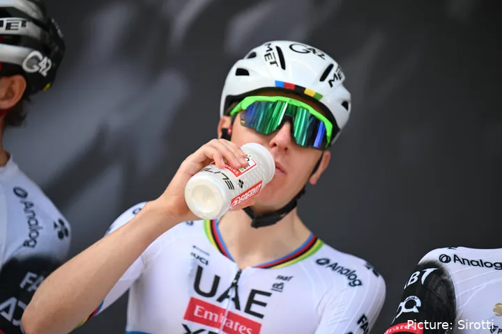 Tadej Pogacar es 9º de la general del Critérium du Dauphiné 2025 tras 3 etapas