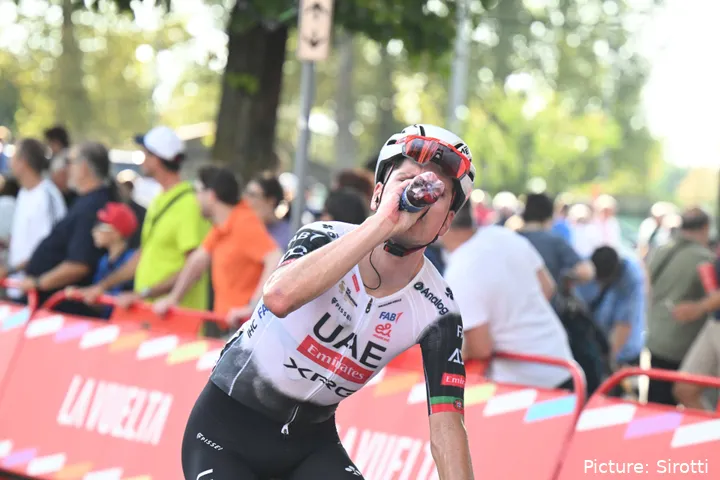 Joao Almeida, con buenas sensaciones en La Vuelta para Perico Delgado.