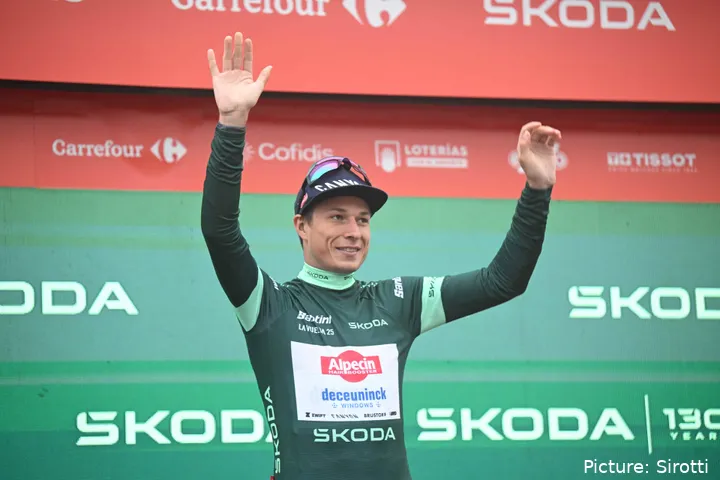 Jasper Philipsen quiere recuperar el maillot verde en esta etapa 4